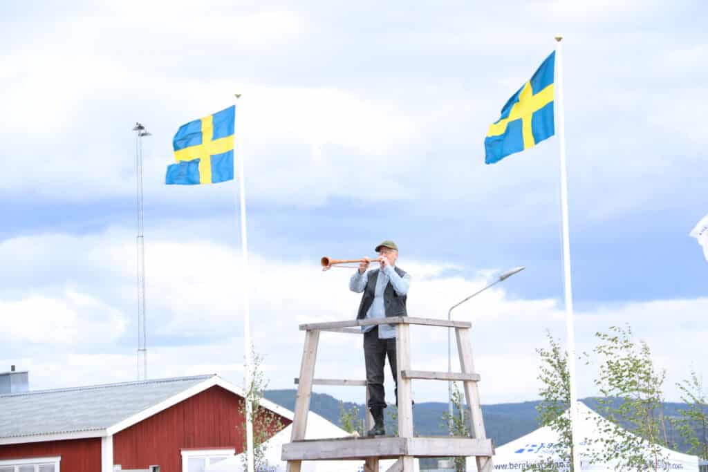 Fanfar av Lur Per Insjön 100 år